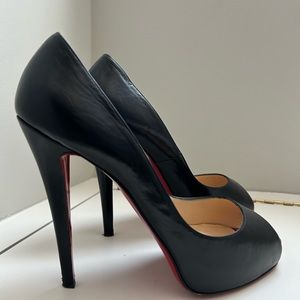 Christian Louboutin Very Prive Matte Black